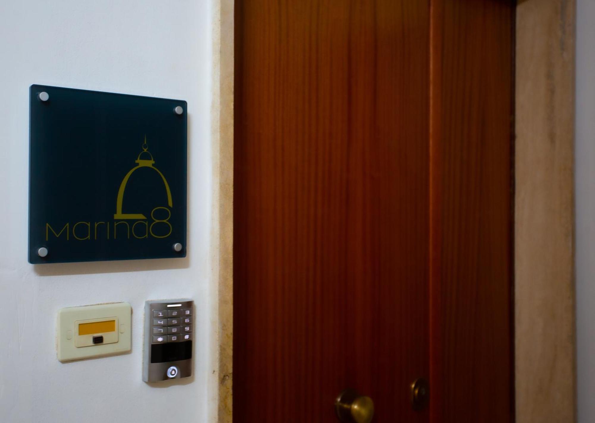 Marina 8 Hotel Наполи Екстериор снимка