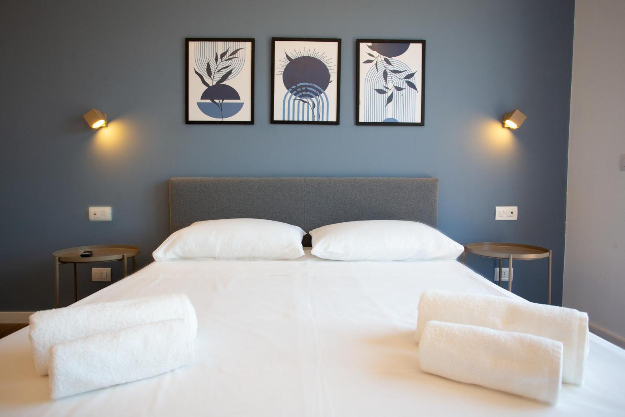 Marina 8 Hotel Наполи Екстериор снимка