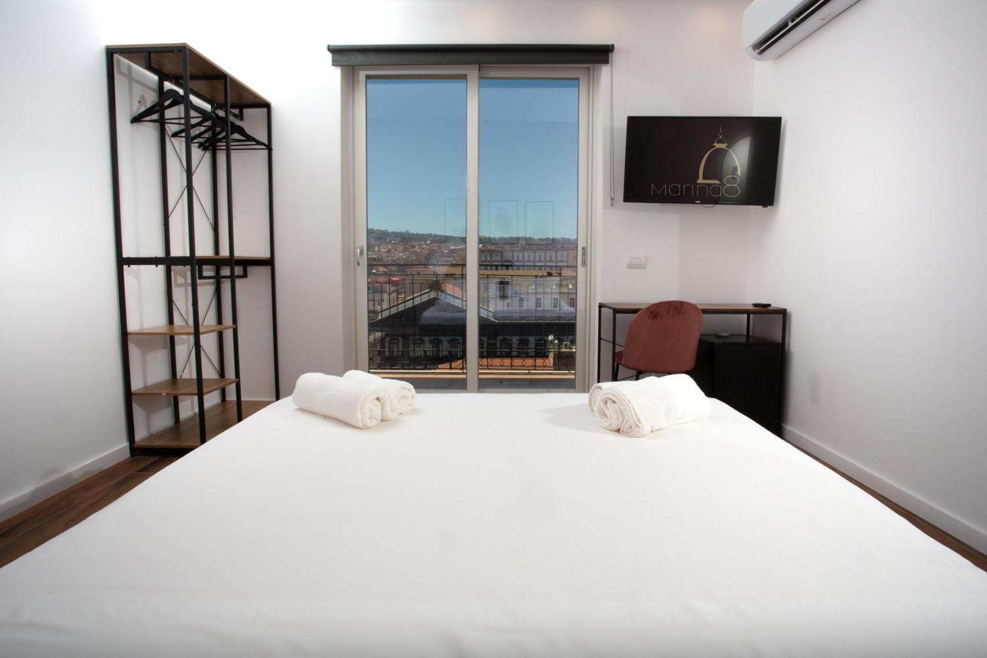 Marina 8 Hotel Наполи Екстериор снимка