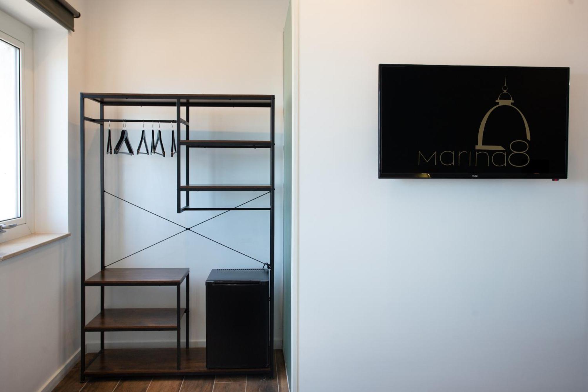 Marina 8 Hotel Наполи Екстериор снимка