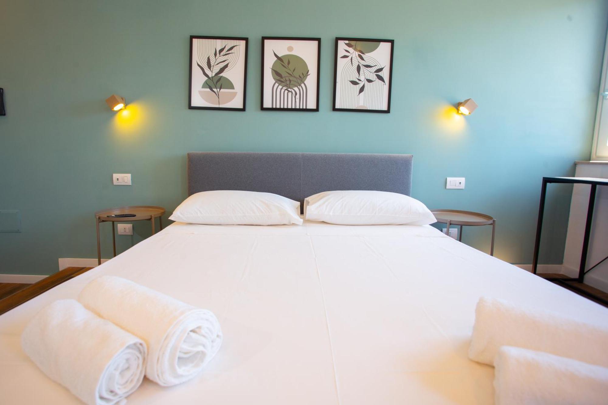 Marina 8 Hotel Наполи Екстериор снимка